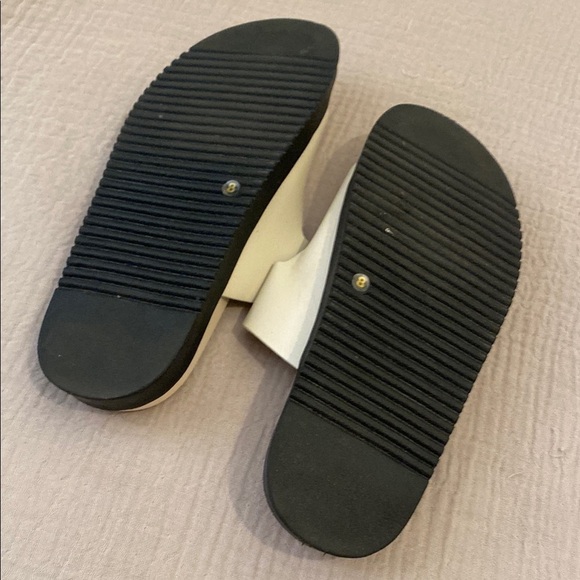 Steve Madden Mariel Ivory Slide Sandals. Size 8 . Worn once - Picture 6 of 6